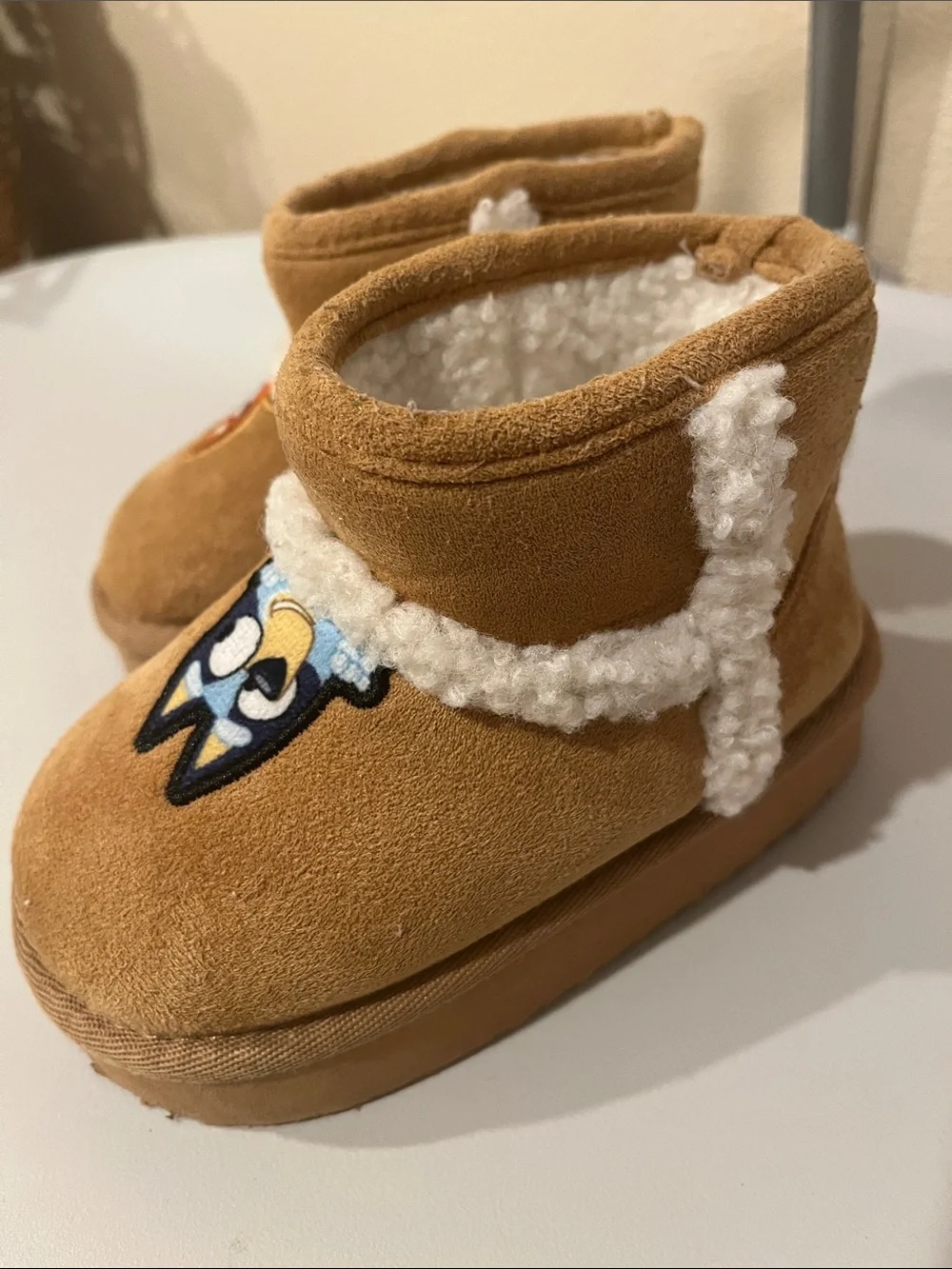 Toddler Cozy Tan Faux-Shearling Bluey boots